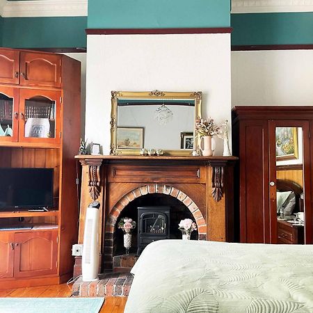 Stony Rise Cottage B&B Devonport Buitenkant foto